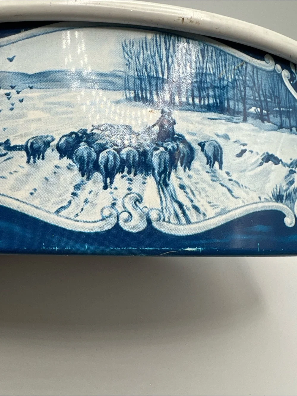 Vintage Droste Holland Oval Metal Candy Tin White And Blue Design
